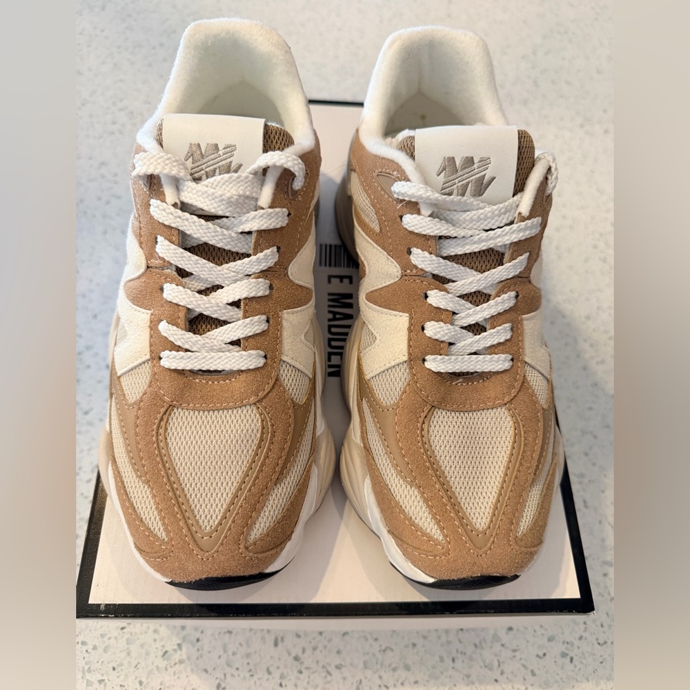 Steve Madden SEBI Sneakers Taupe Multi Size 7 NIB Trendy Casual Sneaker - Picture 4 of 10